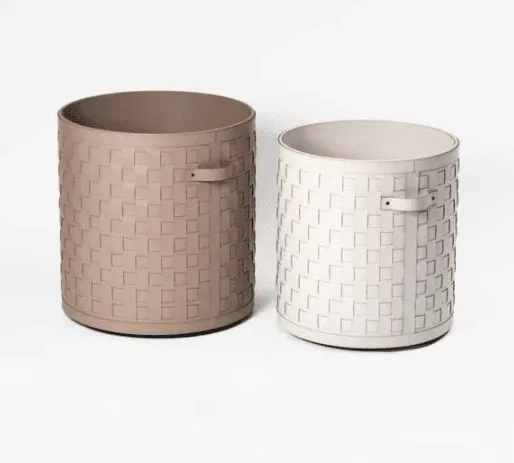 Classic Woven Round Basket with Wheels