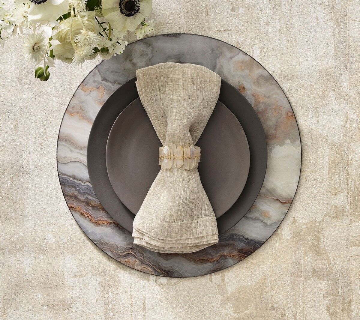 Kim Seybert Agate Life Style