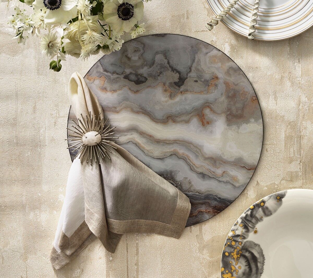 Kim Seybert Agate Life Style