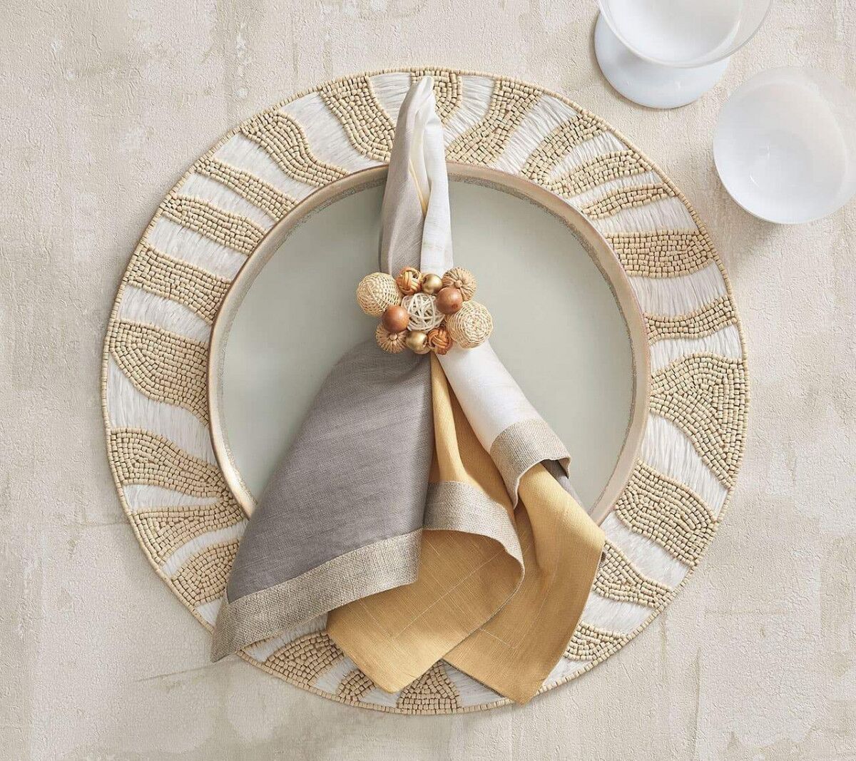 Serengeti Placemat in White and Natural Lifestyle 1