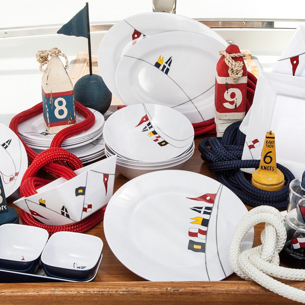 Regata Dinnerware Collection Lifestyle