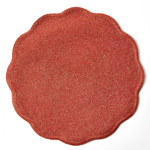 Round Scallop Glimmer & Shimmer Placemat Gold Holiday Red