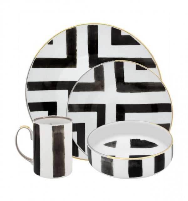 Sol y Sombra 4 piece place setting