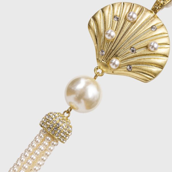 Seashell and Pearl Tassel hanging Ornament Closeup