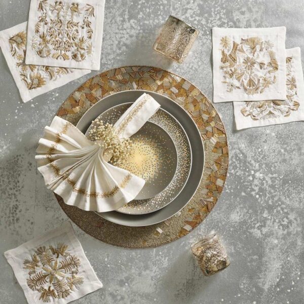 Kim Seybert Jardin Napkin in White, Gold & Silver