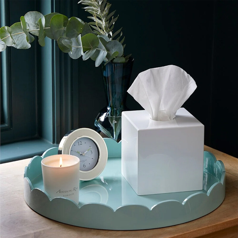 Large-Round-Scallop-Tray-Lifestyle